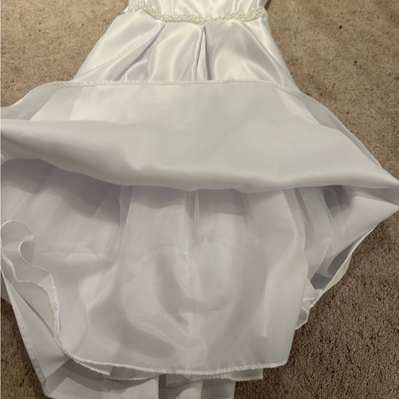 Elegant White Kids Dress - Picture 5 of 14